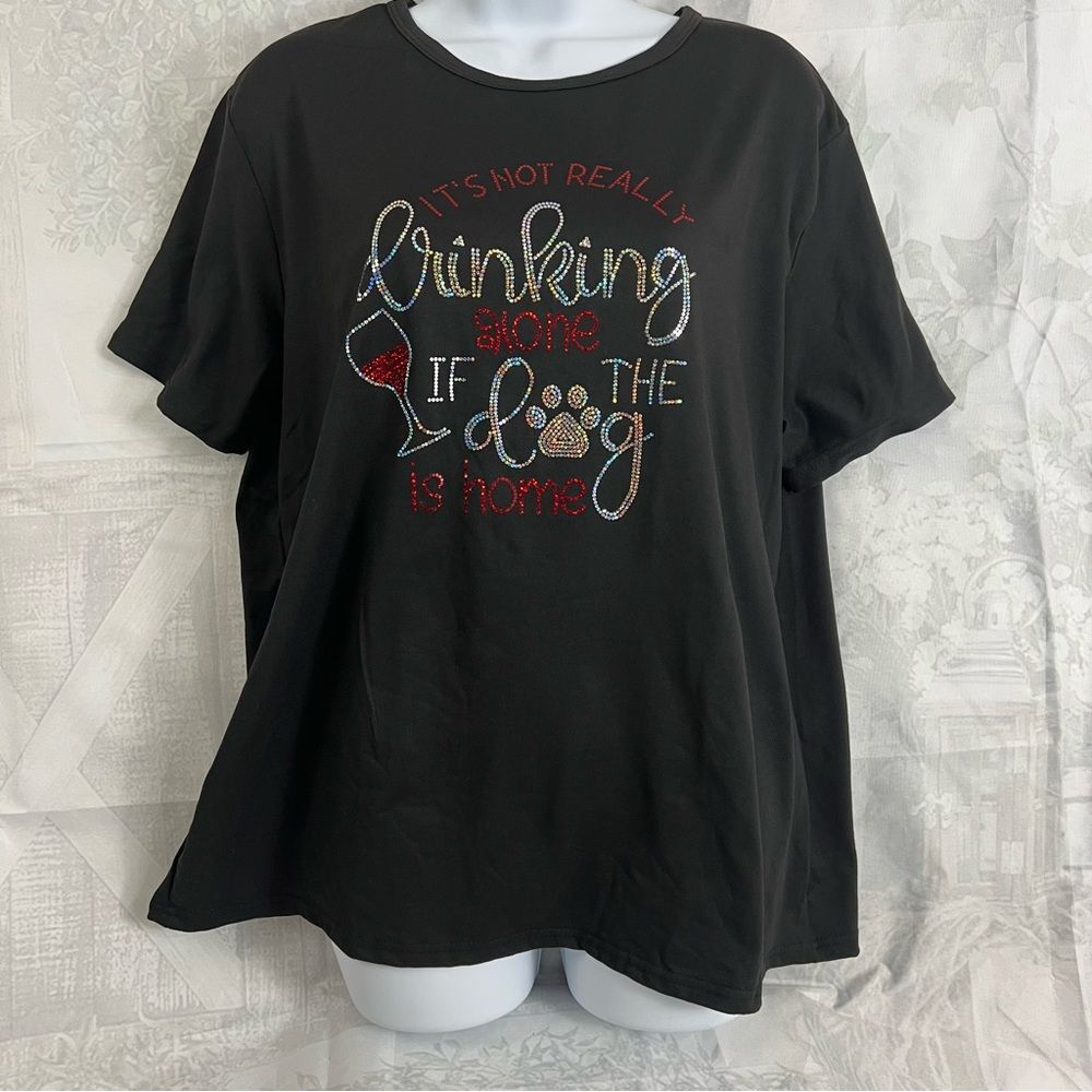 XL Black Tee T-shirt “It’s not IT'S drinking alone if the dog is home” unbranded